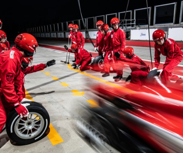 L’arrivée imminente d’un troisième pilote français en Formule 1 promet de faire des vagues sur la grille de départ de la saison prochaine.