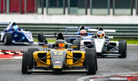F1, GP d’Arabie Saoudite : Verstappen en pole, Norris dans le mur en Q3