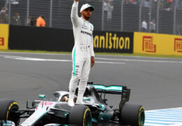 Retraite de la F1, retour chez Mercedes : les deux rumeurs sur Hamilton analysées