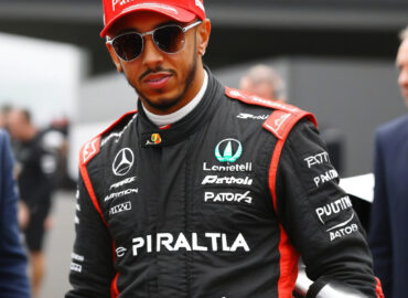 F1 : Bernard Ecclestone exhorte Lewis Hamilton à envisager la retraite