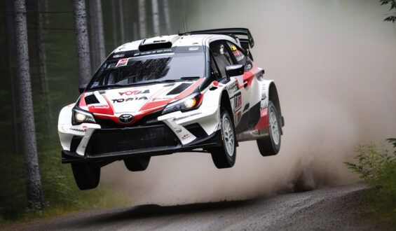 Rally Finland : Jour 2 – Au cœur de la bataille