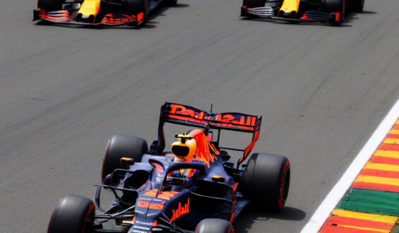 F1 : Verstappen intouchable à Bakou, Norris ne profite pas de l’abandon de Piastri