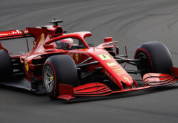 Ferrari ouvre les portes de la F1 à Cadillac : un partenariat inédit qui annonce le grand retour américain en 2026