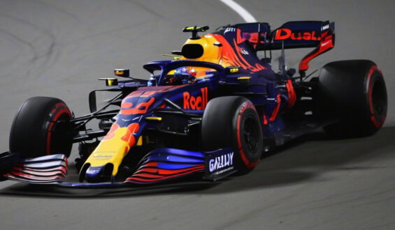 F1 : Pierre Gasly s’élance depuis la voie des stands à Singapour