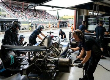 Sport automobile : le grand virage technologique et financier